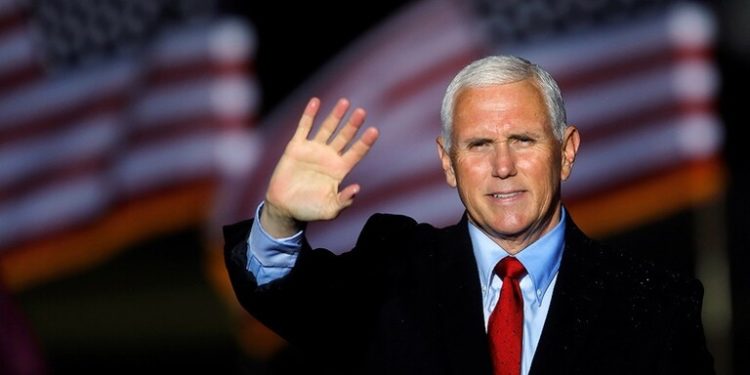 الكشف عن موعد نشر مذكرات بينس