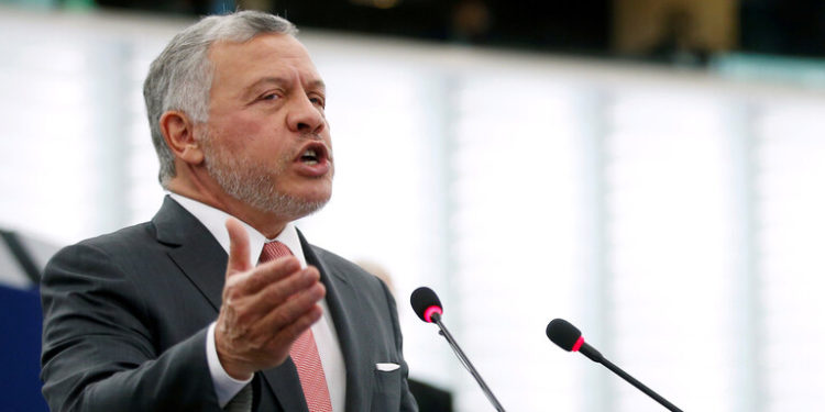 رئيس الديوان الملكي الأردني الأسبق يوجه رسالة للملك عبدالله