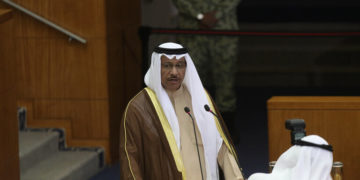 الكويت.. حبس رئيس الوزراء السابق على ذمة تحقيقات بالفساد