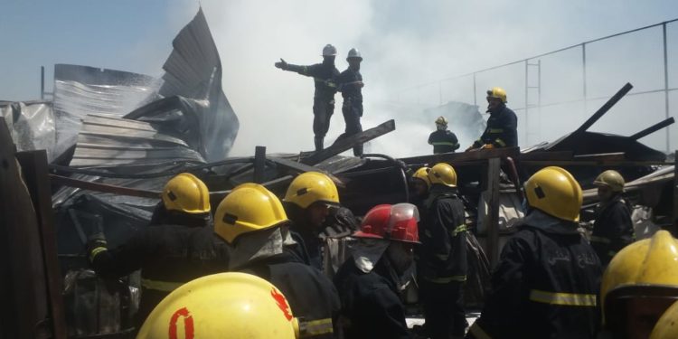 اندلاع حريق بمخازن للمواد الغذائية وسط بغداد