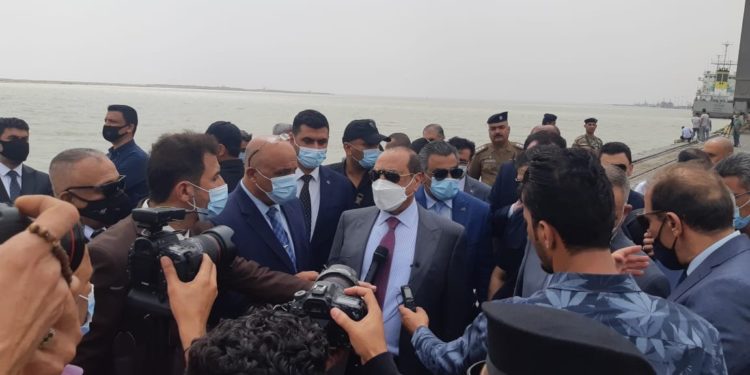 الكاظمي قريباً في البصرة , ليضع حجر الاساس ” لمشاريع في ميناء الفاو الكبير”