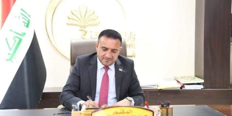 وزير الصحة والبيئة يوجه بتعيين ابناء شهداء الجيش الابيض