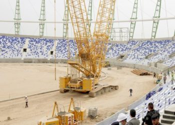 الكاظمي يتفقد مشروع ملعب نادي الميناء