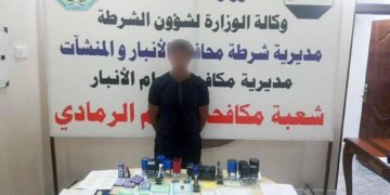 شرطة الانبار تداهم وكر للمزورين في المحافظة (صور)