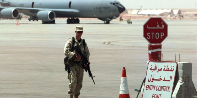 بايدن يأمر بالبدء بسحب بعض القوات والعتاد من الخليج والشرق الأوسط