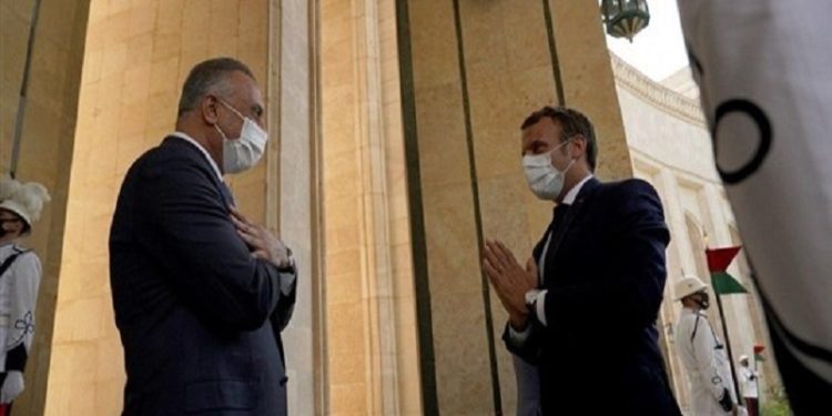 ماكرون يهاتف الكاظمي ويبدي رغبة فرنسية بالاستثمار في العراق