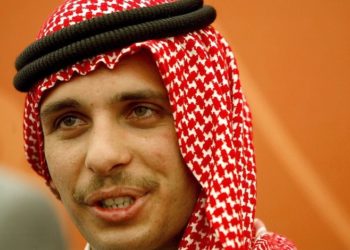 كشف خفايا خلاف “ملك الأردن مع أخيه حمزة”