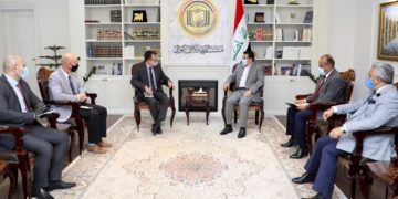 الأعرجي يبحث مع السفير الكندي في بغداد انسحاب قوات بلاده من العراق