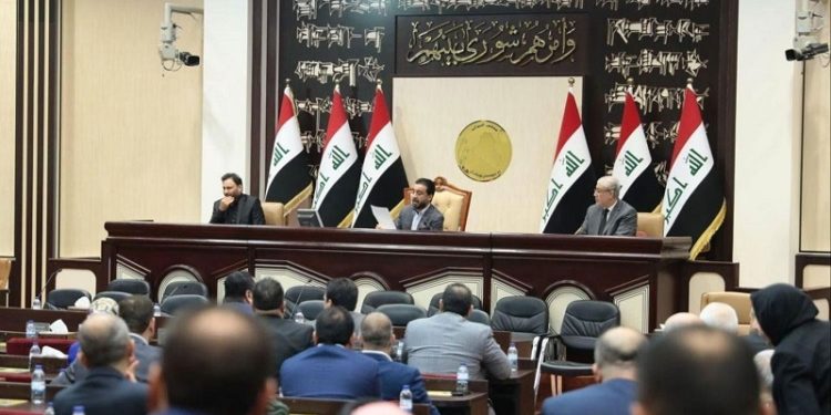 المالية النيابية ترجح إقرار موازنة 2022 “في وقت مبكر”