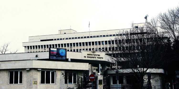 بلغاريا تطرد سفيرة روسيا وموسكو تتوعد بالرد