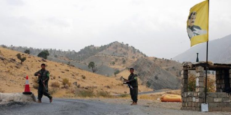 قوة من الـPKK اقتحمت دائرة استخبارات اتحادية بسنجار واعتقلت مديرها