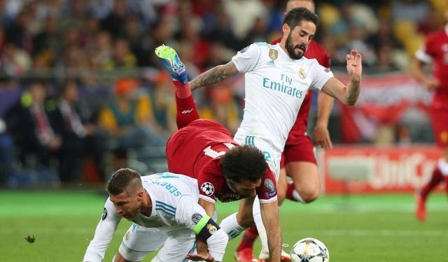 قد يعاد سيناريو 2004 .. زيدان يستبق مواجهة ليفربول بالأشارة الى خطر قريب