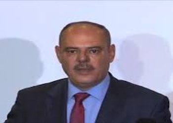 مؤيد اللامي يدعو وزير الداخلية الى إعطاء الموافقات لشراء عجلات حديثة لرجال الدفاع المدني