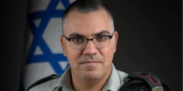 في خطوة فريدة في الحرب… حماس تنشر رقم المتحدث باسم الجيش الاسرائيلي