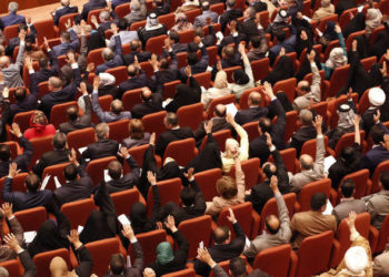 دعوة لاجتماع نيابي وزاري طارئ للتباحث مع ثلاث دول