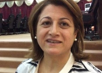 الاء طالباني توجه رسالة عاجلة  (أوقفوا استقطاعات رواتب موظفي كردستان)