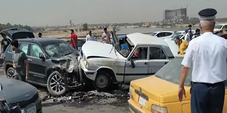 مصرع واصابة 4 اشخاص في حادث مروع على جسر الجادرية