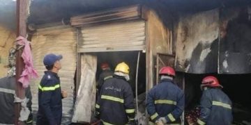 اخماد حريق طال 4 محلات تجارية في سوق شمال غربي بغداد