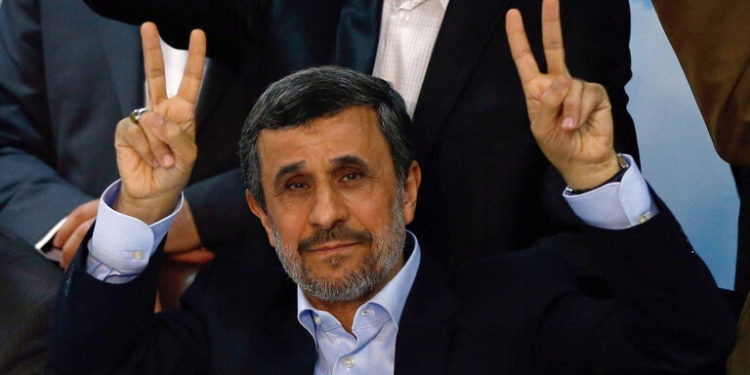 أحمدي نجاد .. تستطيع إيران والسعوية وتركيا تغيير وجه المنطقة تماما إذا تحركت سوية