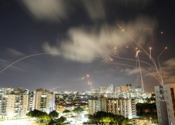 الجيش الإسرائيلي يعترف .. نواجه أعلى وتيرة لإطلاق صواريخ على أراضينا