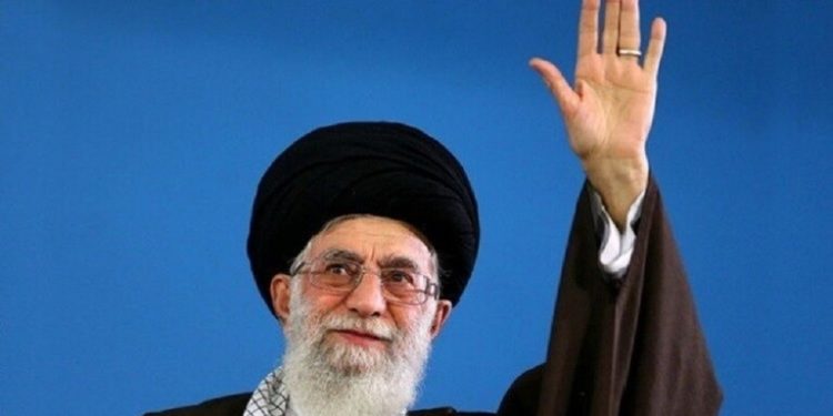 خامنئي يدعو الدول الإسلامية إلى المساعدة في إعادة إعمار غزة ودعم الفلسطينيين (عسكريا وماليا)