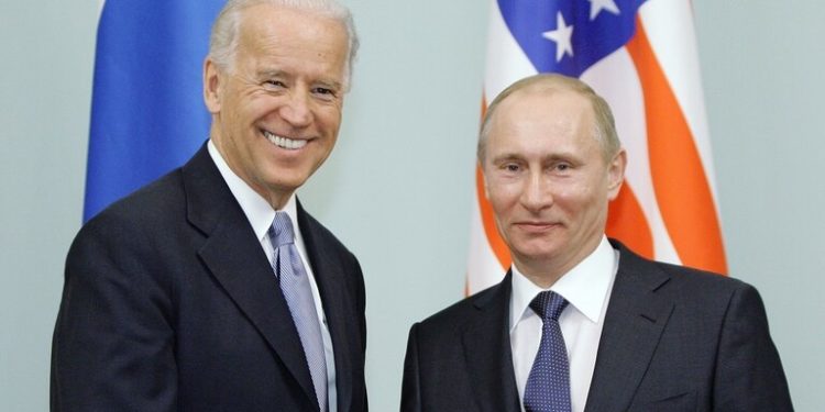 بايدن أول رئيس أمريكي يلتقي (رئيس روسيا) في أول جولة خارجية له