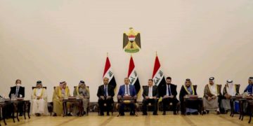 الكاظمي .. المطلوب من عشائرنا مساندة جهود استعادة هيبة الدولة