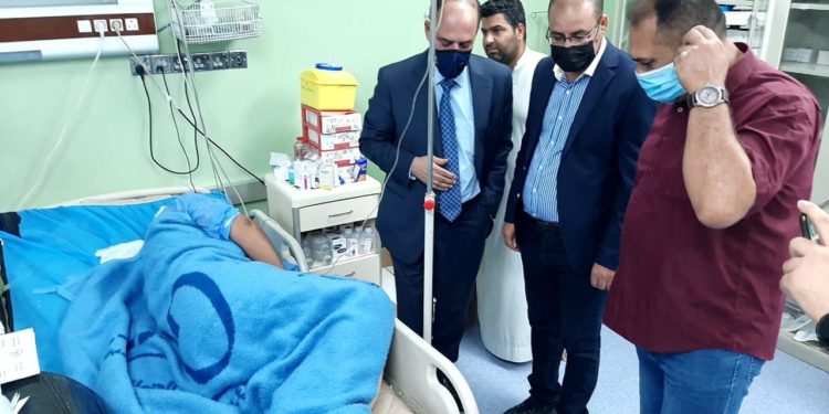 مؤيد اللامي يطمـئن على الحالة الصحيـة لمراسل قناة الفرات