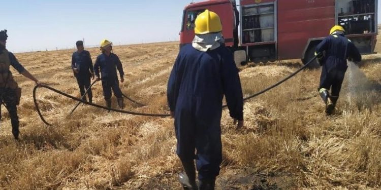 نيران تلتهم ( 5 دوانم ) في حقل حنطة بالأنبار