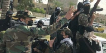 “قائد ثوري إيراني” غادر العراق غاضباً بسبب زعماء الفصائل المسلحة