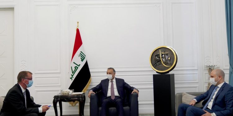 الكاظمي يؤكد سعي الحكومة لان يكون العراق عامل جذب عبر تحسين (البيئة الاسثمارية)