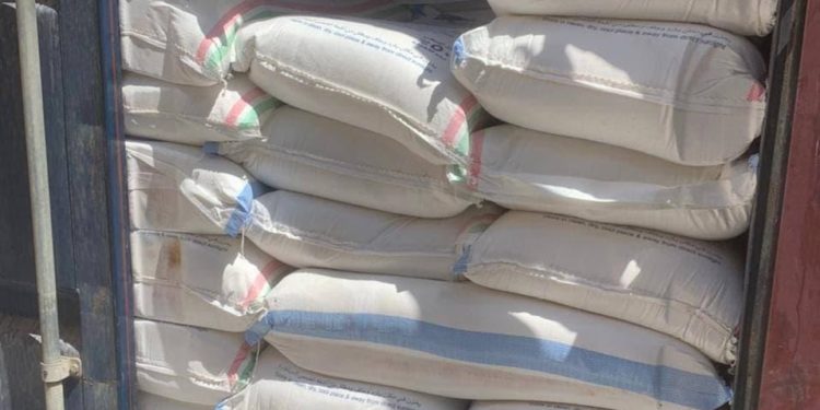 ضبط شاحنة محملة بمادة الطحين غير الصالح للاستهلاك البشري في ميناء أم قصر