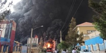 انفجار وحريق واسع بمصنع كيماويات في قم