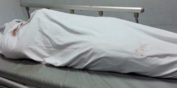 رجل يقتل زوجته ويسلم نفسه إلى الشرطة في الديوانية