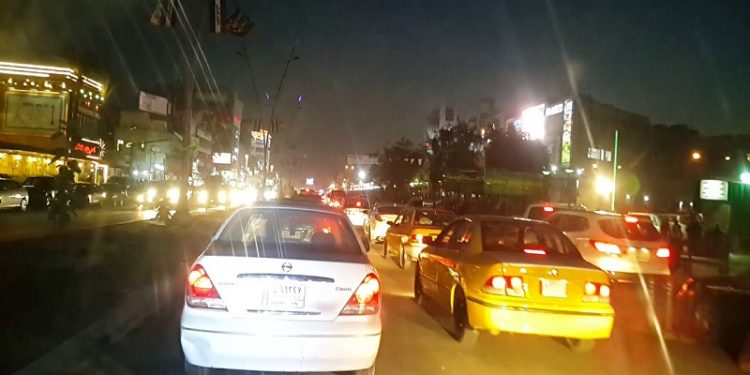 سيتوجهون للتحرير ثم لمكان آخر,,أكثر من “ألف متظاهر” في طريقهم إلى بغداد