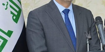 الكاظمي يخول “هاني العقابي” بتسيير شؤون وزارة الصحة