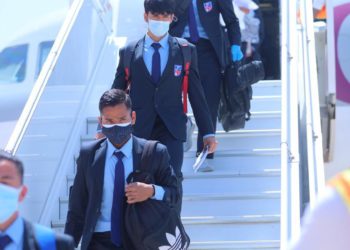 وفد منتخب النيبال يصل إلى البصرة لمواجهة منتخب العراق ودياً السبت