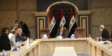 مناقشة “أهم المشاريع الاستثمارية” بكربلاء وتأكيد على “سرعة الإنجاز وخلق فرص للشباب”