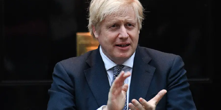 جونسون يحث إسرائيل والفلسطينيين على ضبط النفس