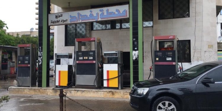 وزارة النفط , تحدد “عدد محطات الوقود وأوقات العمل” بجانبي الكرخ والرصافة