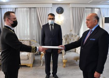 وزير الخارجيَّة يتسلـَّم نسخة من أوراق اعتماد السفير الروسي الجديد