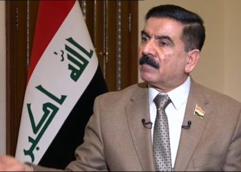 وزير الدفاع يصل إلى ذي قار لتفقد القطعات العسكرية