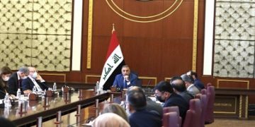 الكاظمي يــــحذر من استخدام الوزارات “لأغراض انتخابية”