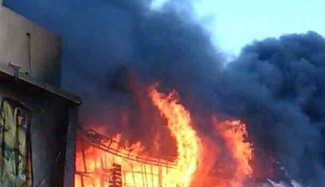 اندلاع حريق في بناية مجاورة لـ (مبنى البنك المركزي) وسط بغداد