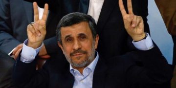 أحمدي نجاد.. أكبر مسؤول إيراني لمكافحة التجسس الإسرائيلي كان “جاسوسا لإسرائيل”