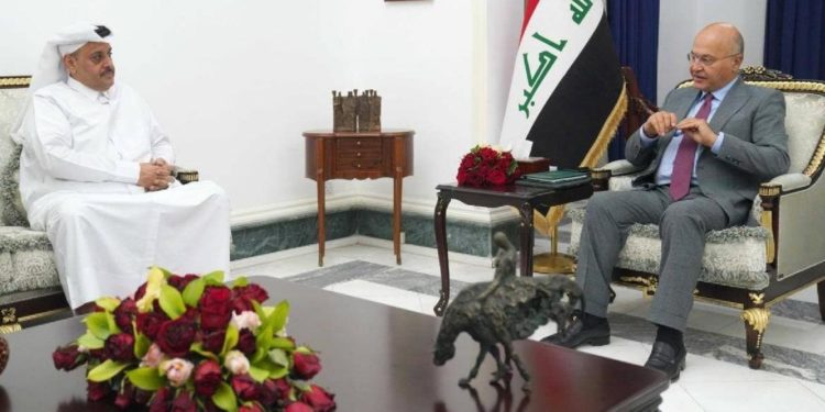 لقاء بين (برهم صالح و السفير القطري) في قصر السلام