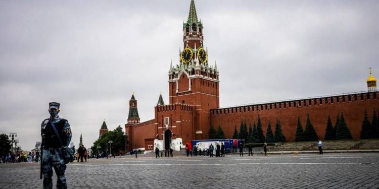 الاعلان عن عطلة لمدة اسبوع واحد