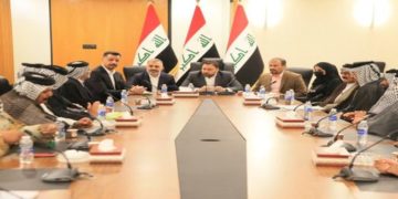 الكعبي يدعو الى بدء حركة الاعمار في المحافظة , خلال استقباله عدد من شيوخ ووجهاء واسط