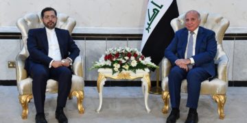 وزير الخارجية يؤكد لـ (دبلوماسي ايراني ) حرص العراق على ترسيخ التعاون مع طهران