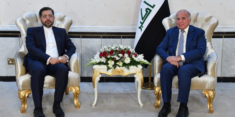 وزير الخارجية يؤكد لـ (دبلوماسي ايراني ) حرص العراق على ترسيخ التعاون مع طهران